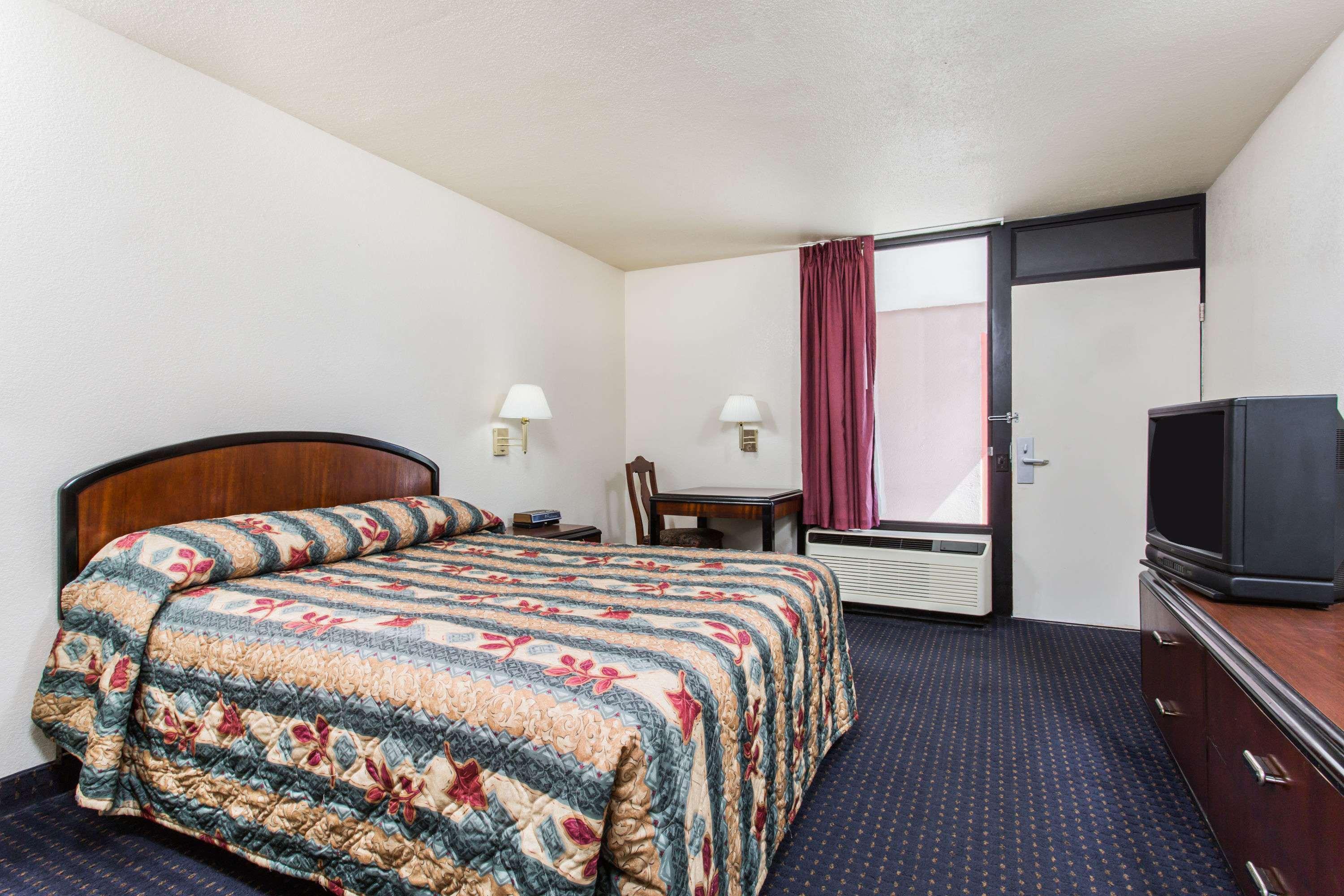 Knights Inn Virginia Beach Lynnhaven Exterior foto
