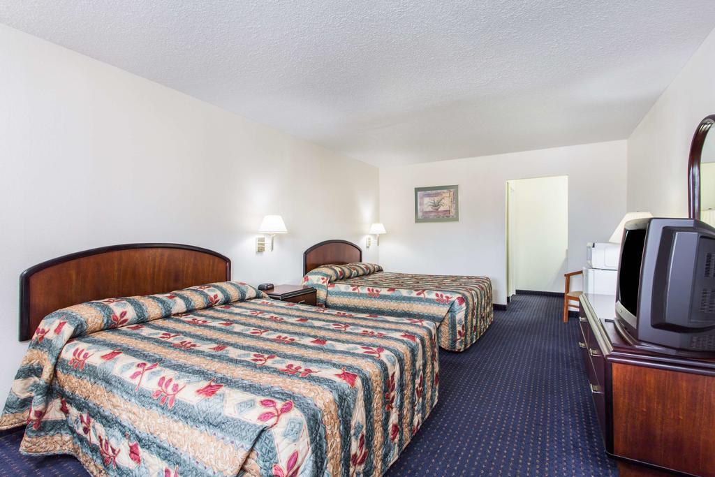 Knights Inn Virginia Beach Lynnhaven Exterior foto